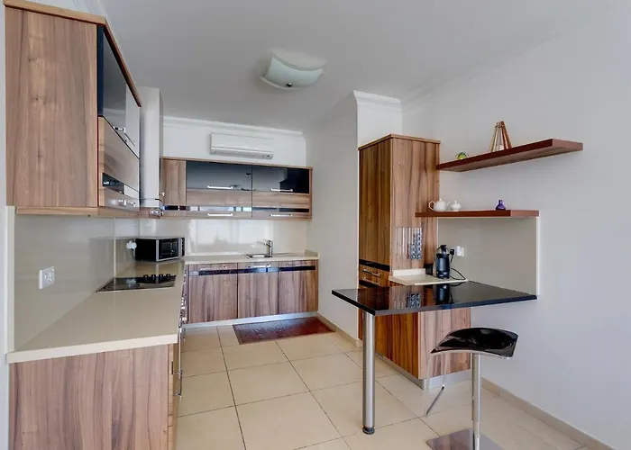 With Pool By Buena Vista Apartment