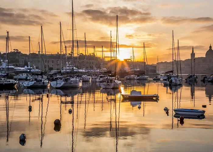 With Pool By Buena Vista Apartment Sliema