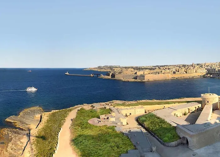 Apartment With Pool By Buena Vista *