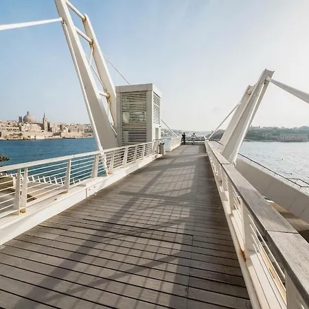 With Pool By Buena Vista Apartament Sliema